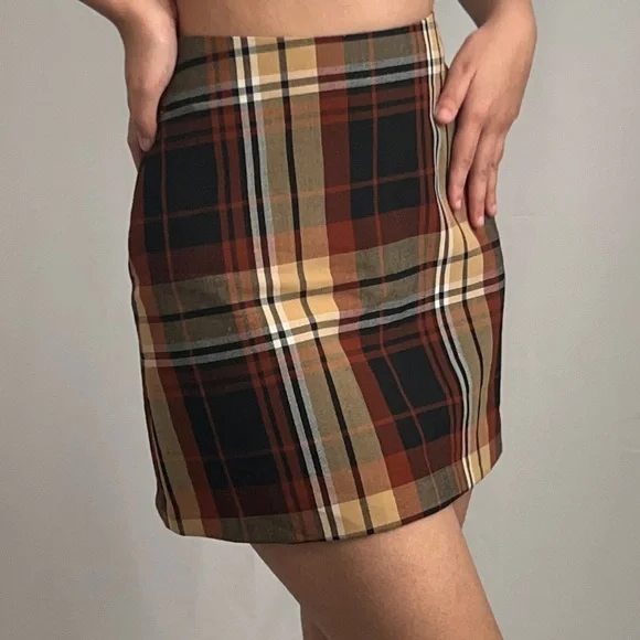 𝐖𝐈𝐋𝐅𝐑𝐄𝐃 𝐑𝐄𝐍𝐄𝐄 𝐌𝐈𝐍𝐈 𝐒𝐊𝐈𝐑𝐓 🕊️ - Picture 2 of 5